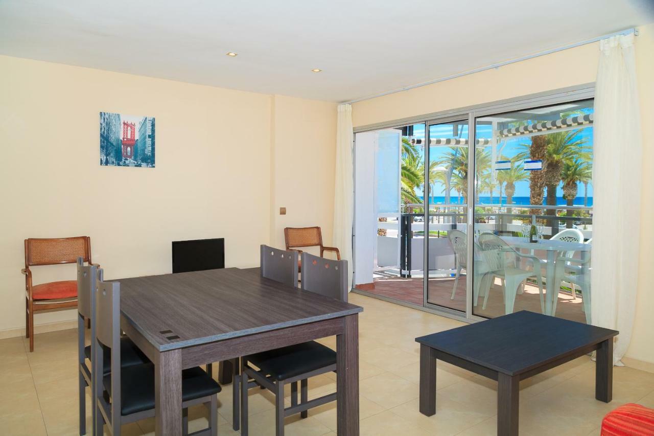 Uhc Rodas Apartments Salou Bagian luar foto